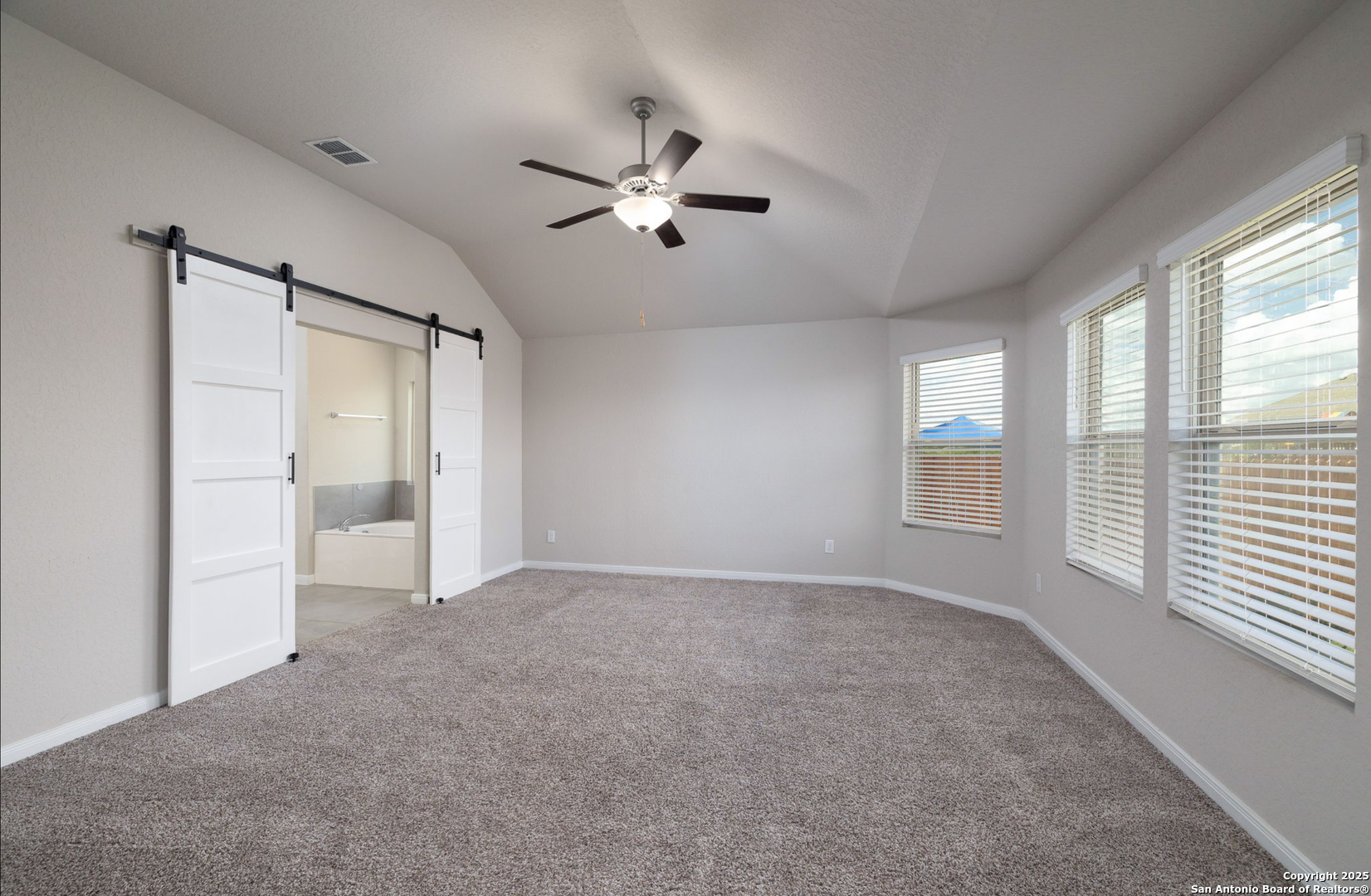 6808 Cetera Crossing Converse, TX 78109 - Photo 30 of 39