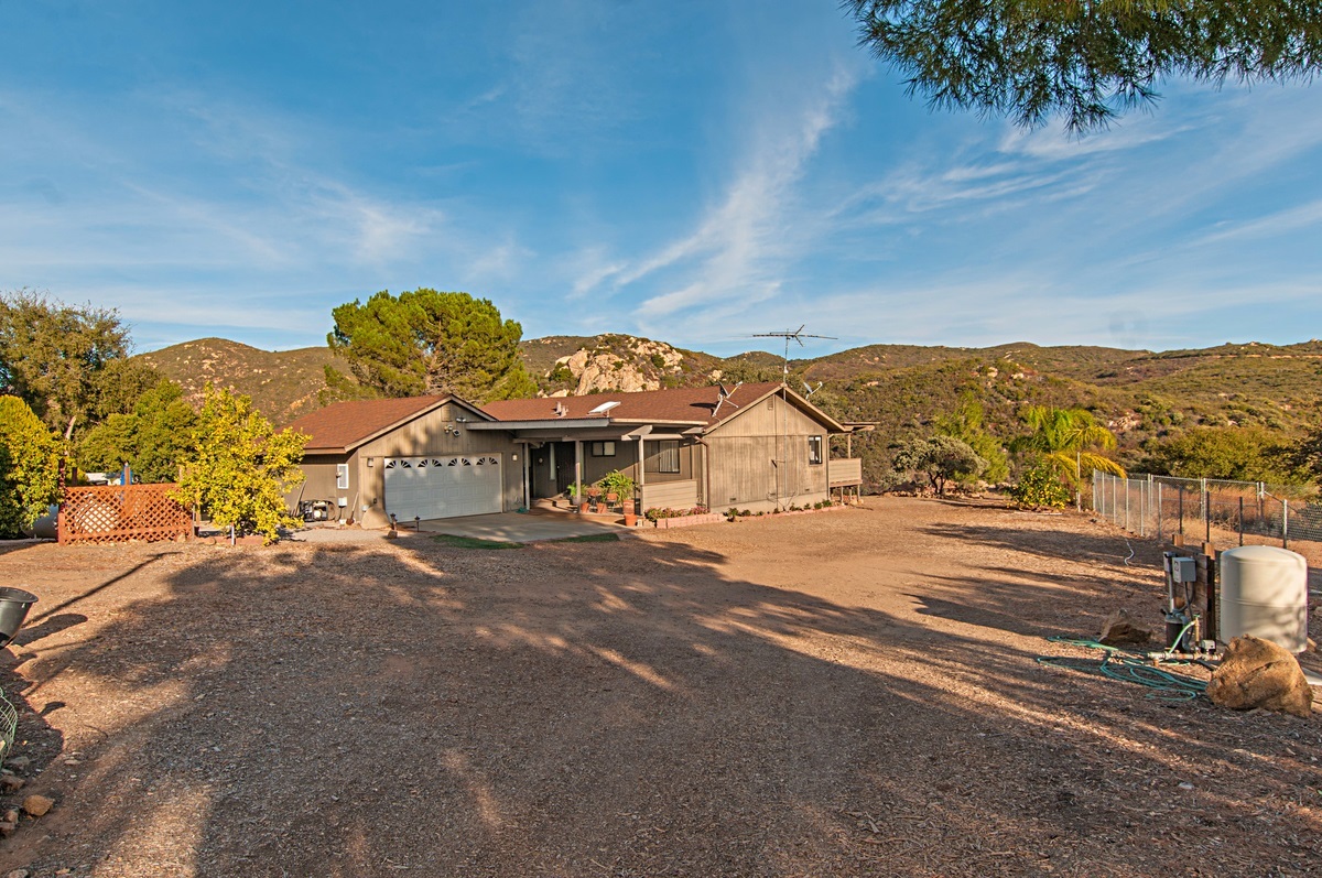 23495 Japatul Valley Road Alpine, CA 91901 - Photo 2 of 25 Gallery Image 2