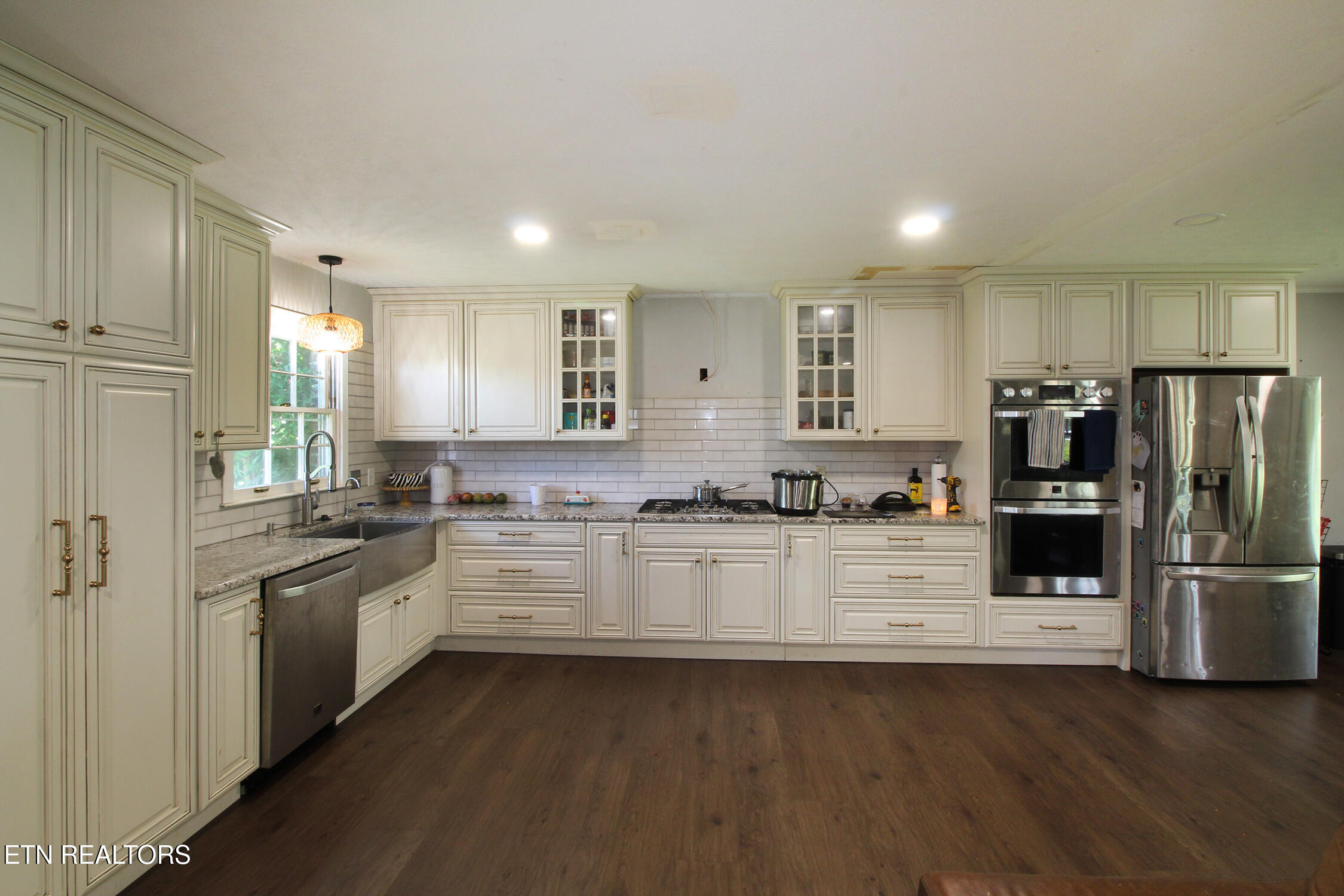 3718 Cherrylog Road Knoxville, TN 37921 - Photo 2 of 31 Kitchen