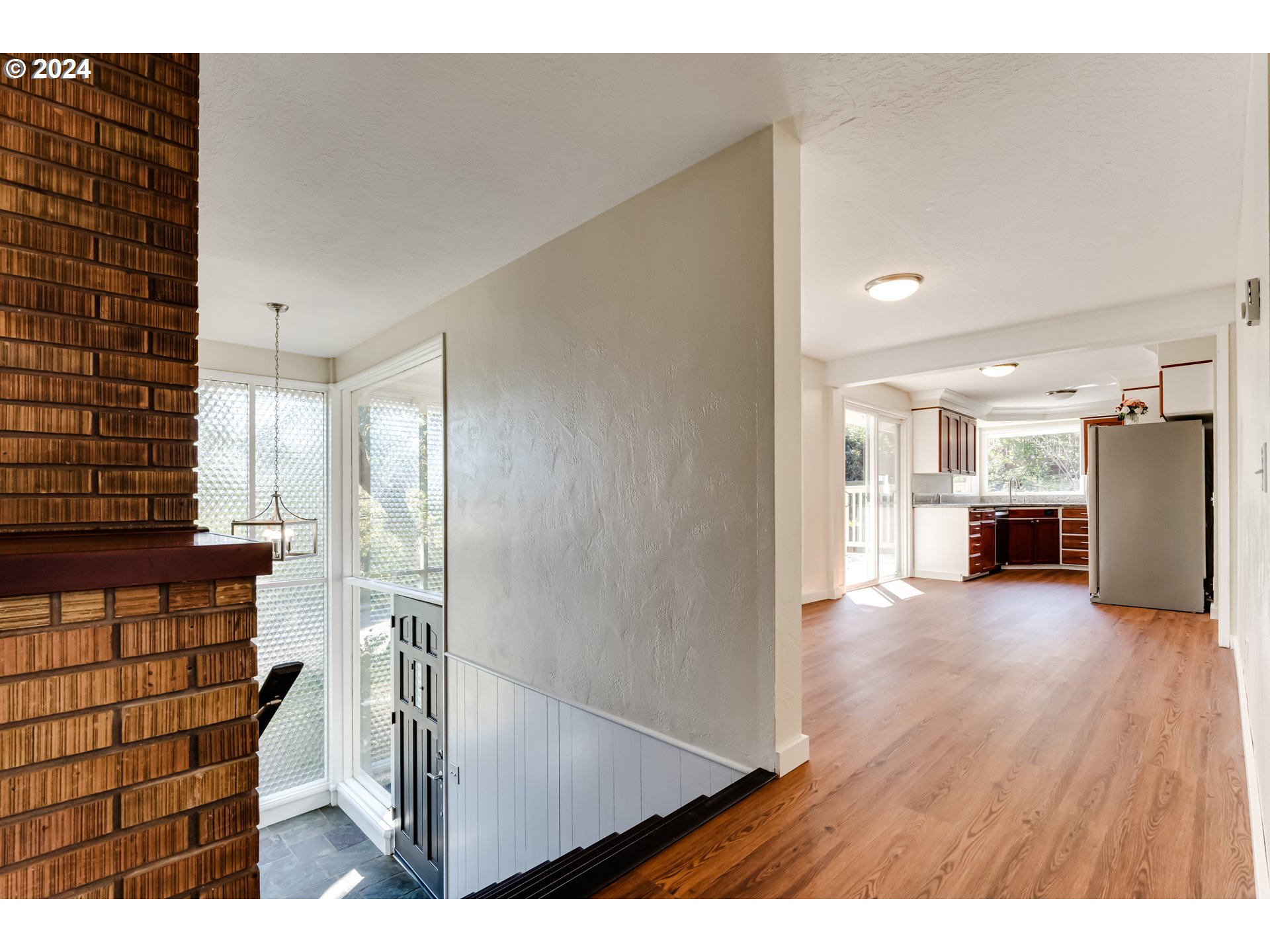 2280 City View Street Eugene, OR 97405 - Photo 6 of 30 a view interior of a house and wooden floor