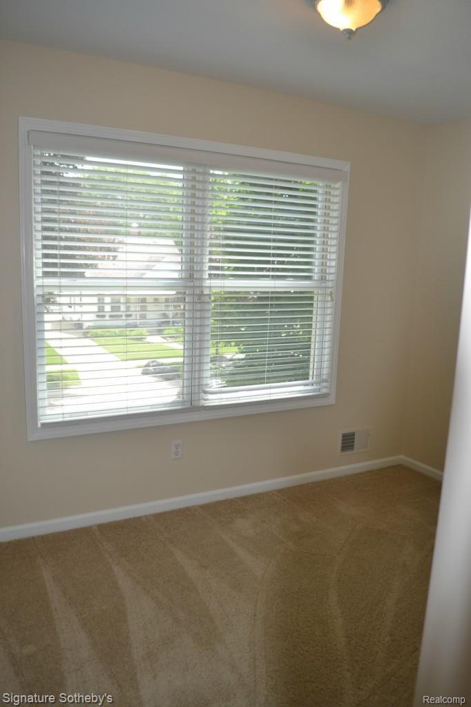 3069 Wakefield Road Berkley, MI 48072 - Photo 15 of 33 DSC_0037.jpg
