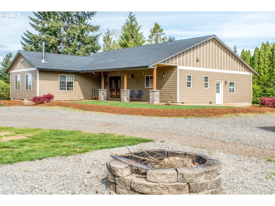 29178 Southeast Davis Road Estacada, OR 97023 - Photo 1 of 31 Gallery Image 1
