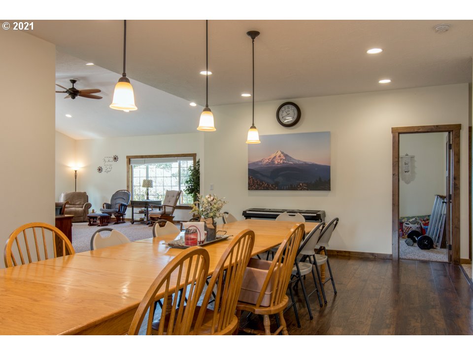 29178 Southeast Davis Road Estacada, OR 97023 - Photo 11 of 31 Gallery Image 11