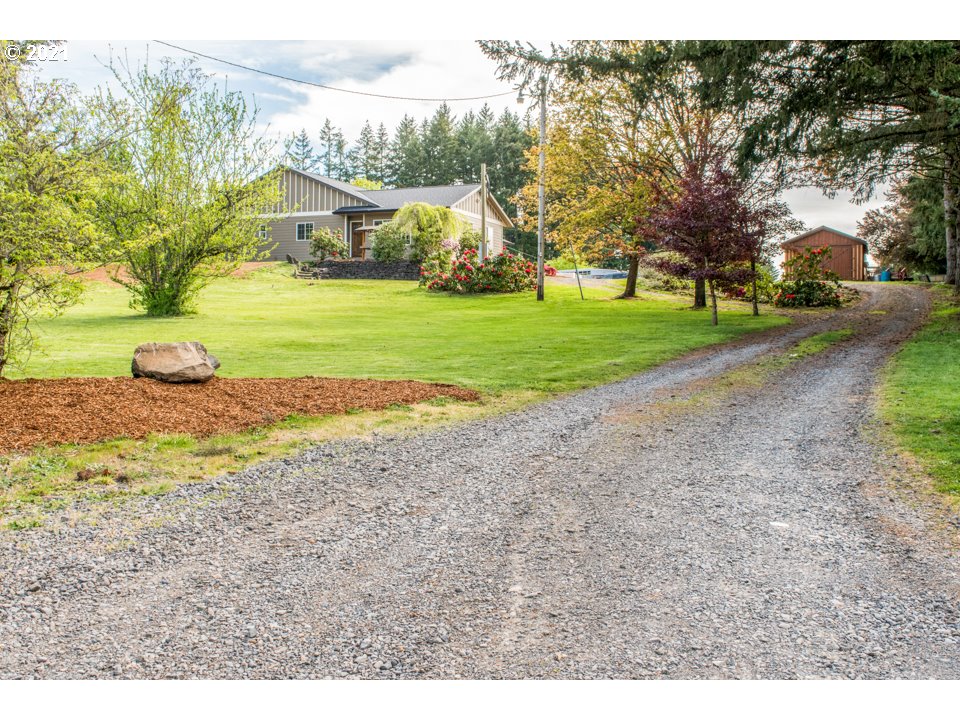 29178 Southeast Davis Road Estacada, OR 97023 - Photo 3 of 31 Gallery Image 3