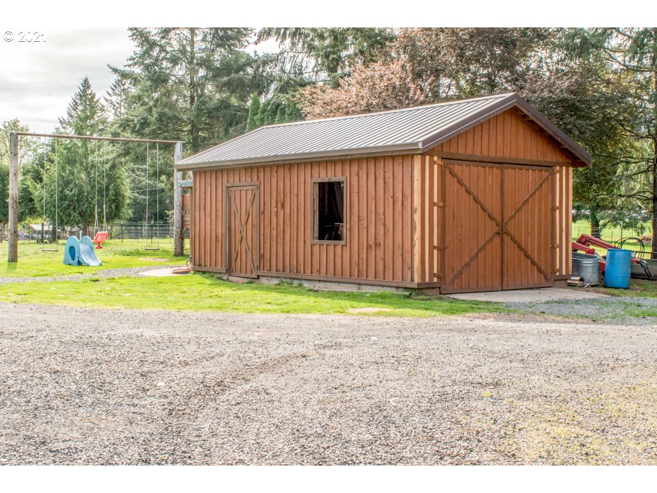 29178 Southeast Davis Road Estacada, OR 97023 - Photo 21 of 31 Gallery Image 21