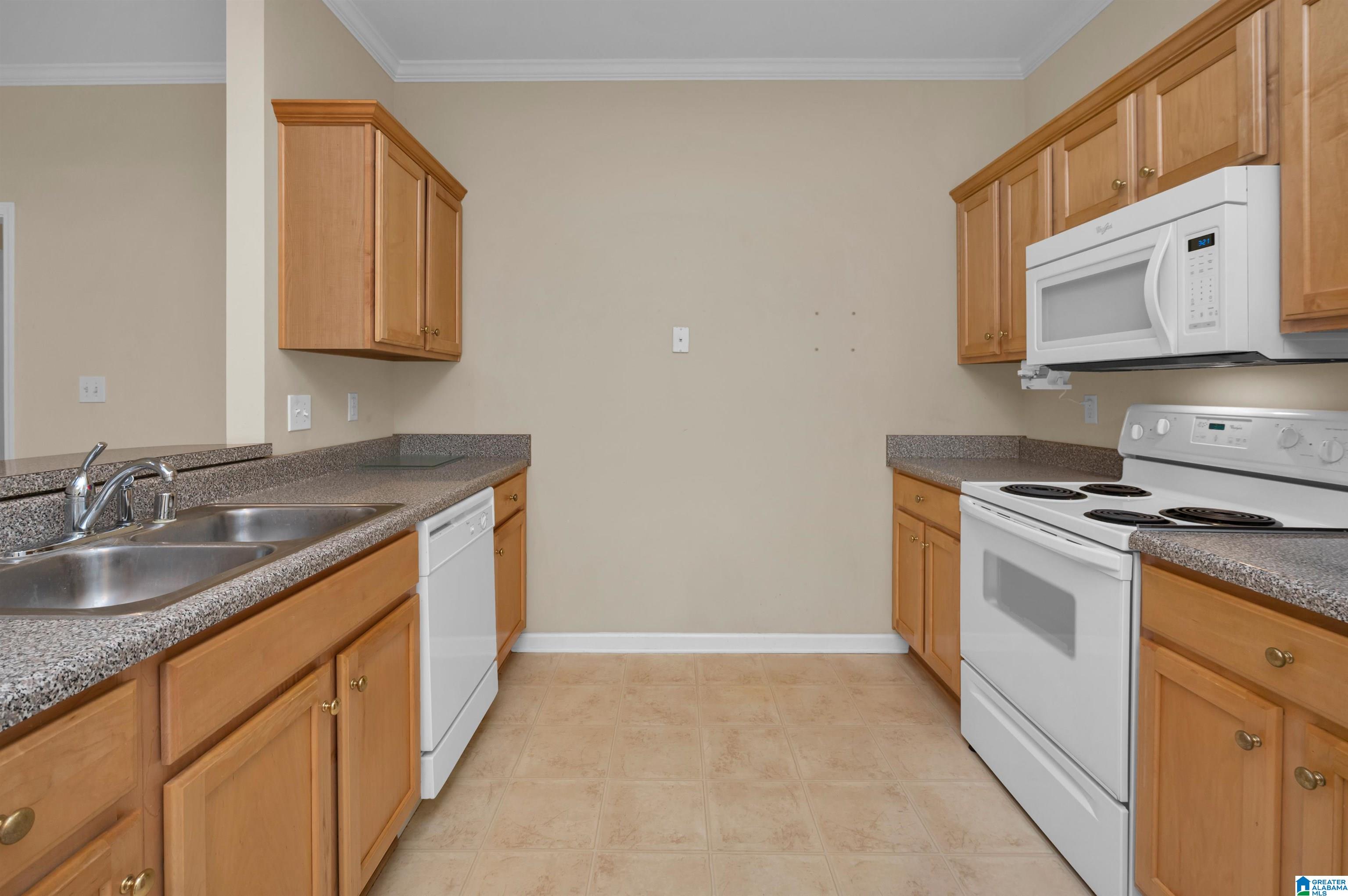 136 Canyon Trail Pelham, AL 35124 - Photo 12 of 36