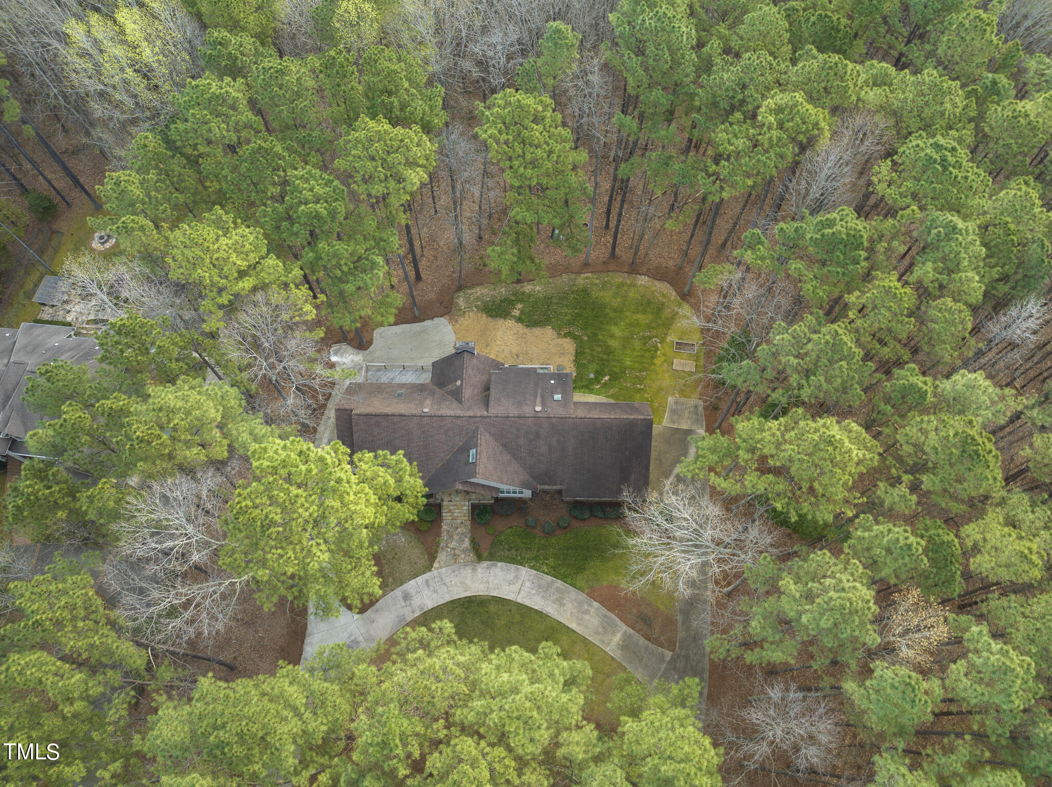 8120 Hawkshead Road Wake Forest, NC 27587 - Photo 5 of 70 a garden view with a seating space