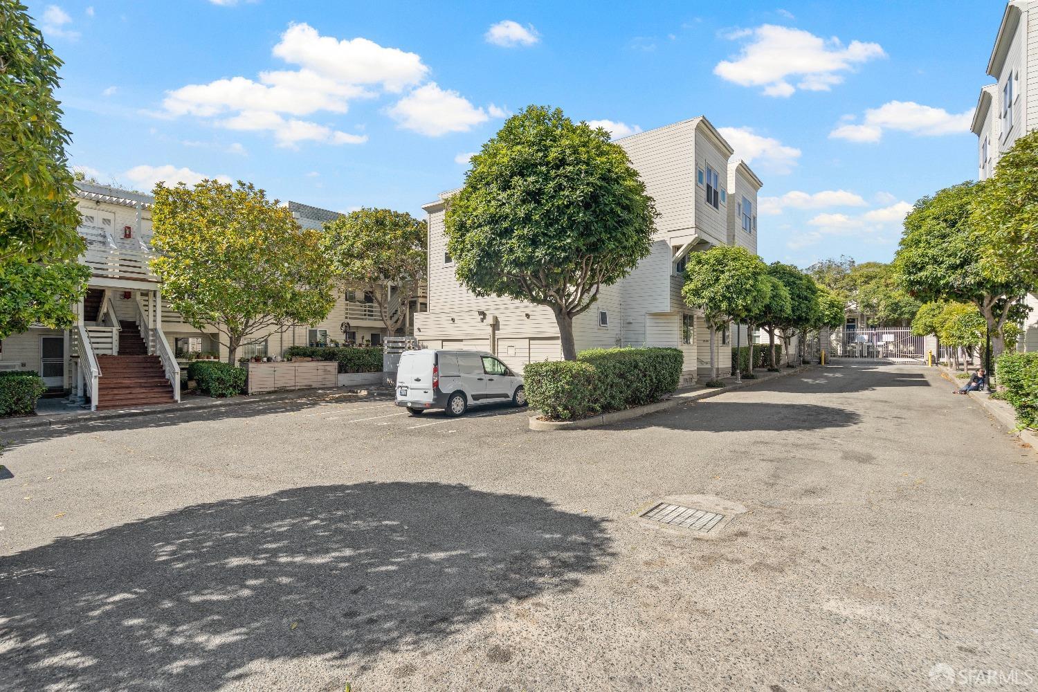 1862 Ellis Street, Unit B San Francisco, CA 94115 - Photo 20 of 41 a view of a street with a building in the background