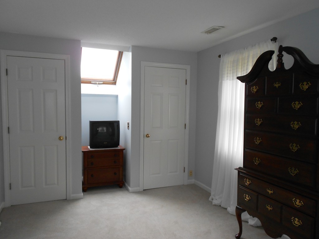 12 Tulsa Street Springfield, MA 01118 - Photo 15 of 24
