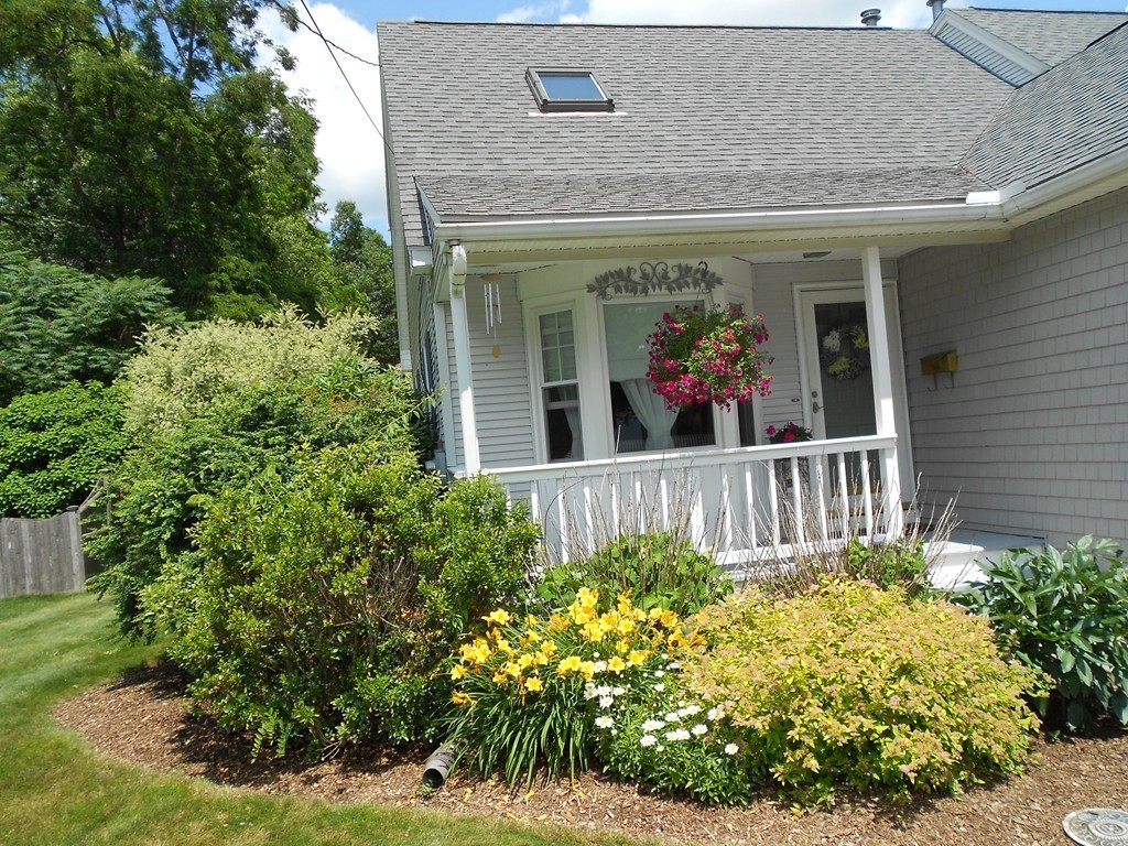 12 Tulsa Street Springfield, MA 01118 - Photo 3 of 24
