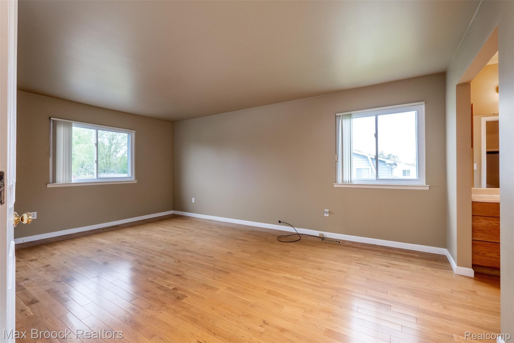 22614 Meadowbrook Road Novi, MI 48375 - Photo 19 of 34 22614 Meadowbrook (19 of 34).jpg