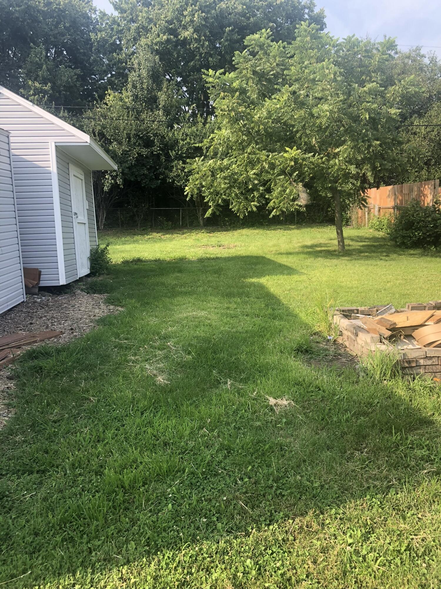 2050 North Hadley Road Springfield, OH 45505 - Photo 2 of 4 Gallery Image 2