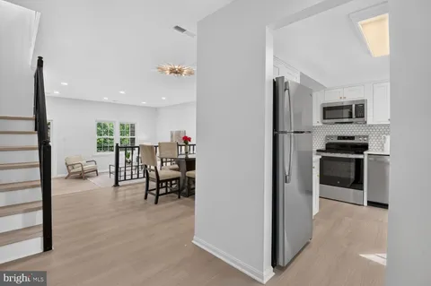 $799,999 | 7623 Heatherton Lane, Potomac, MD 20854