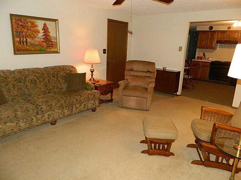 5335 West Ridgewood Road Springfield, OH 45503 - Photo 9 of 25