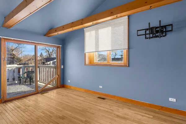 $3,000 | 26235 North Walnut Avenue, Mundelein, IL 60060