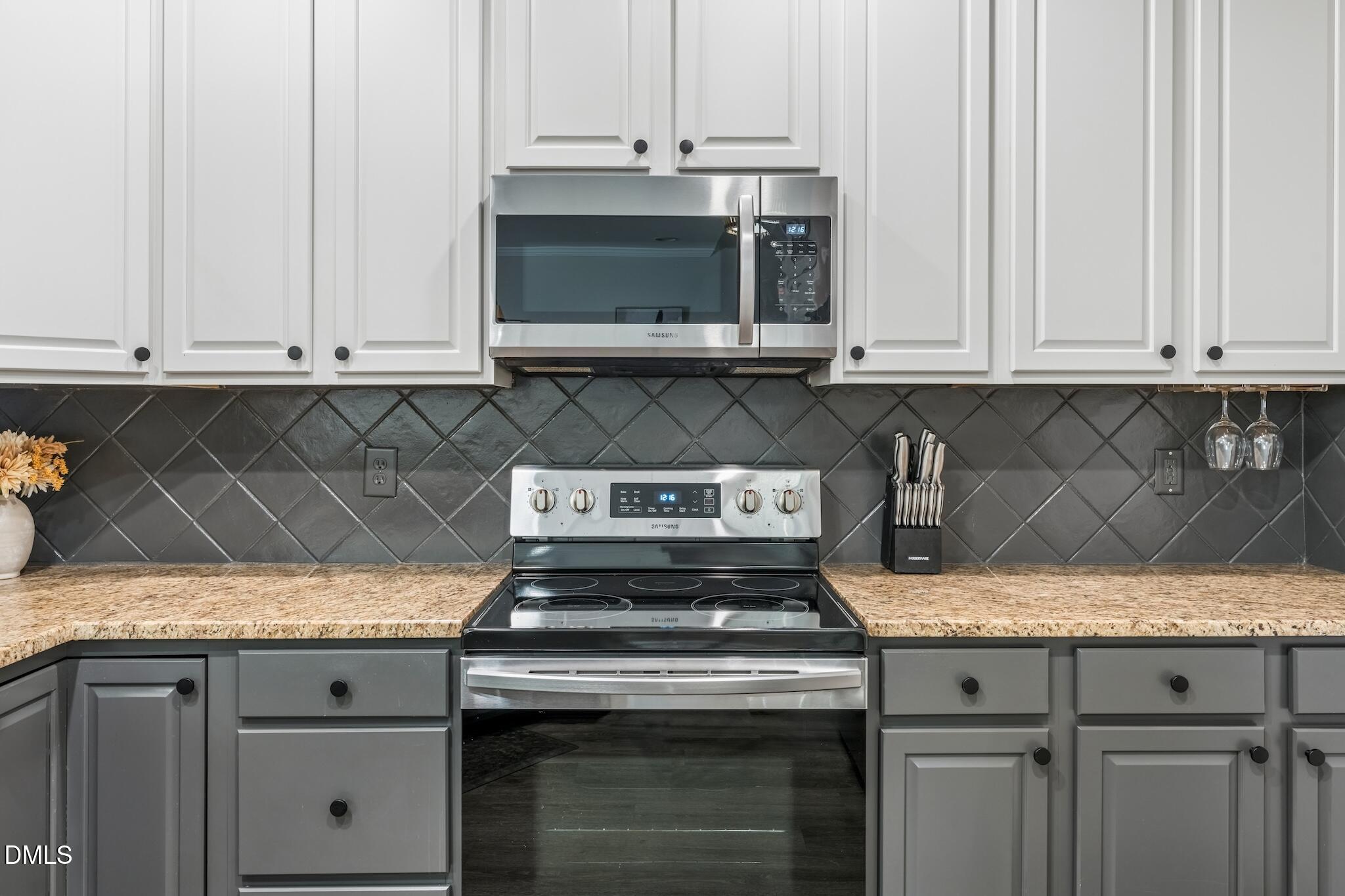 4608 Kings Garden Road Raleigh, NC 27612 - Photo 10 of 36 DSC09527