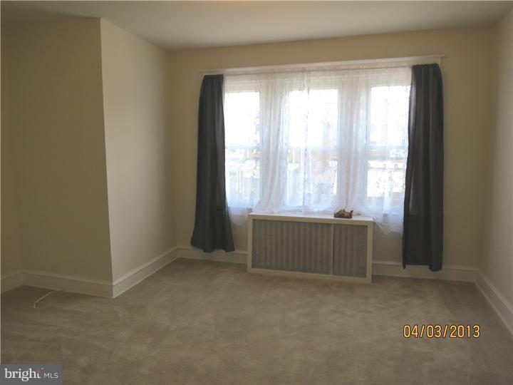 218 Wembly Road Upper Darby, PA 19082 - Photo 14 of 24 Bedroom - Main