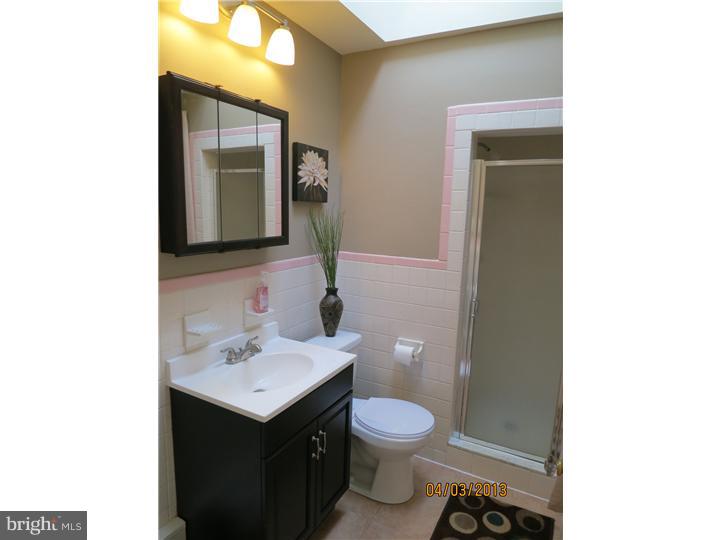 218 Wembly Road Upper Darby, PA 19082 - Photo 19 of 24 Bathroom