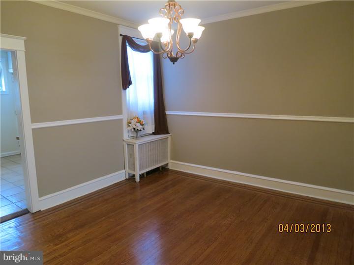 218 Wembly Road Upper Darby, PA 19082 - Photo 8 of 24 Dining Room