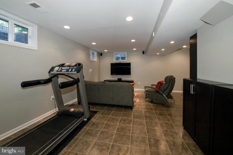 8910 Ellsworth Court Silver Spring, MD 20910 - Photo 18 of 30 Basement