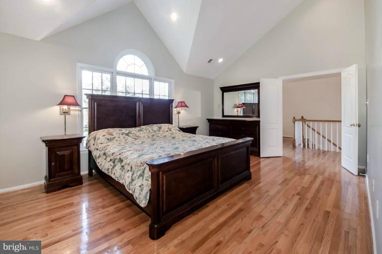8910 Ellsworth Court Silver Spring, MD 20910 - Photo 23 of 30 Bedroom (Master)
