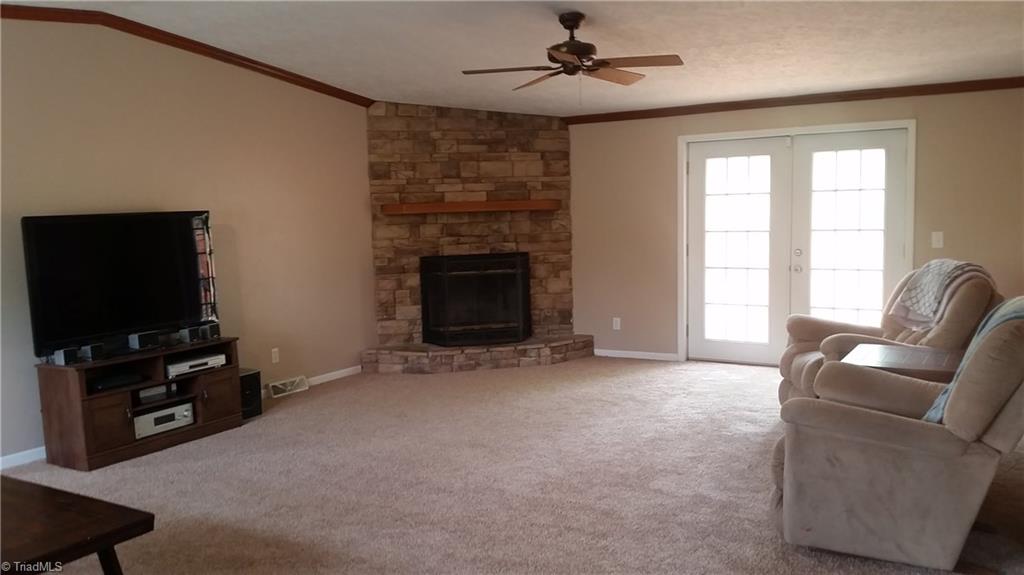 1534 Spainhour Mill Road Pinnacle, NC 27043 - Photo 4 of 30 Gallery Image 4