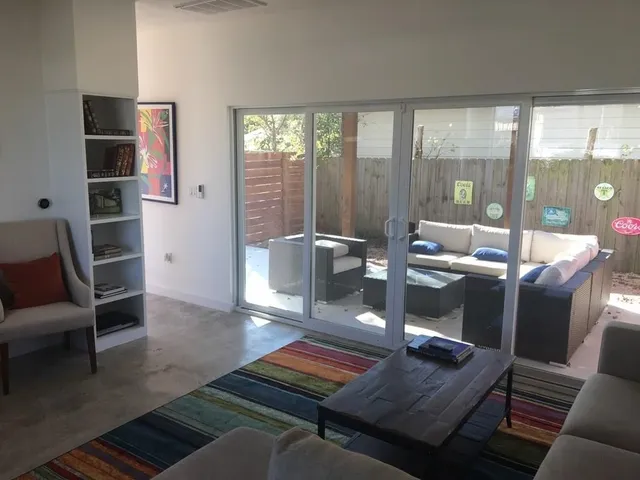 $2,495 | 5517 Avenue G, Unit B, Austin, TX 78751