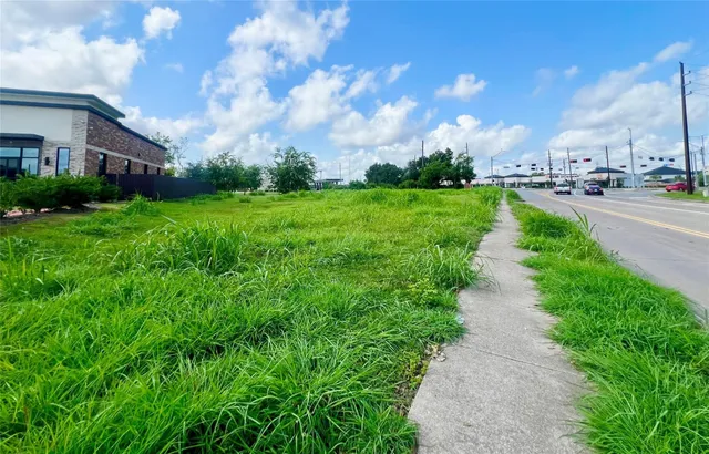 a view of a street both side of a building