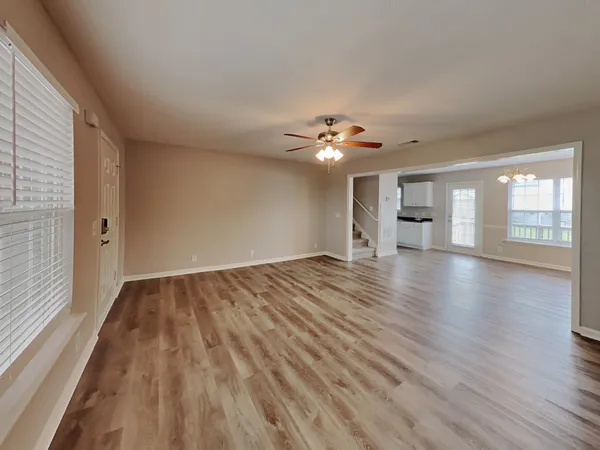 $2,099 | 1421 East Nir Shreibman Boulevard, La Vergne, TN 37086