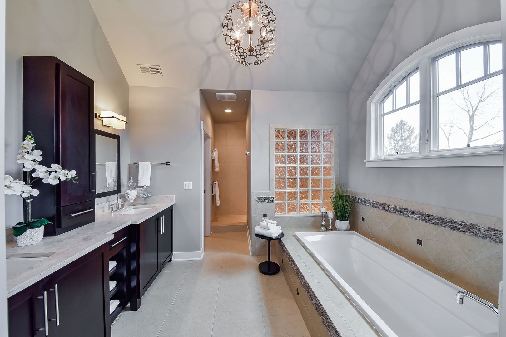 869 East Hillside Road Naperville, IL 60540 - Photo 25 of 47