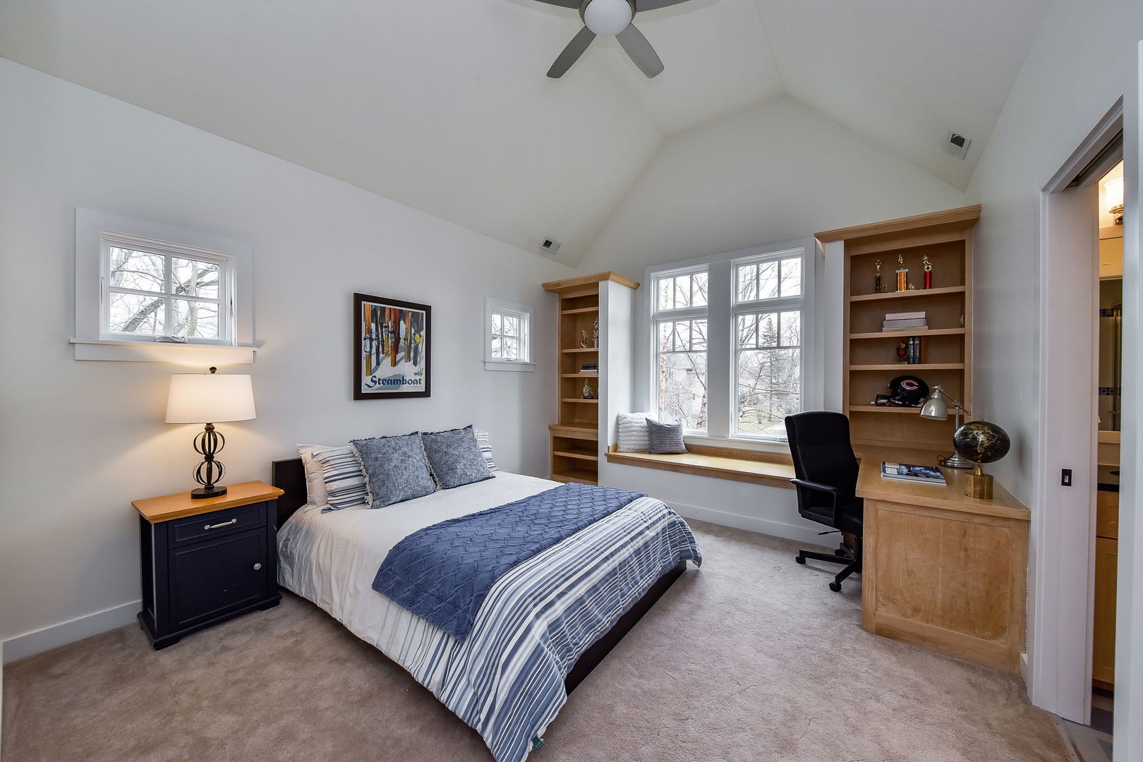 869 East Hillside Road Naperville, IL 60540 - Photo 27 of 47