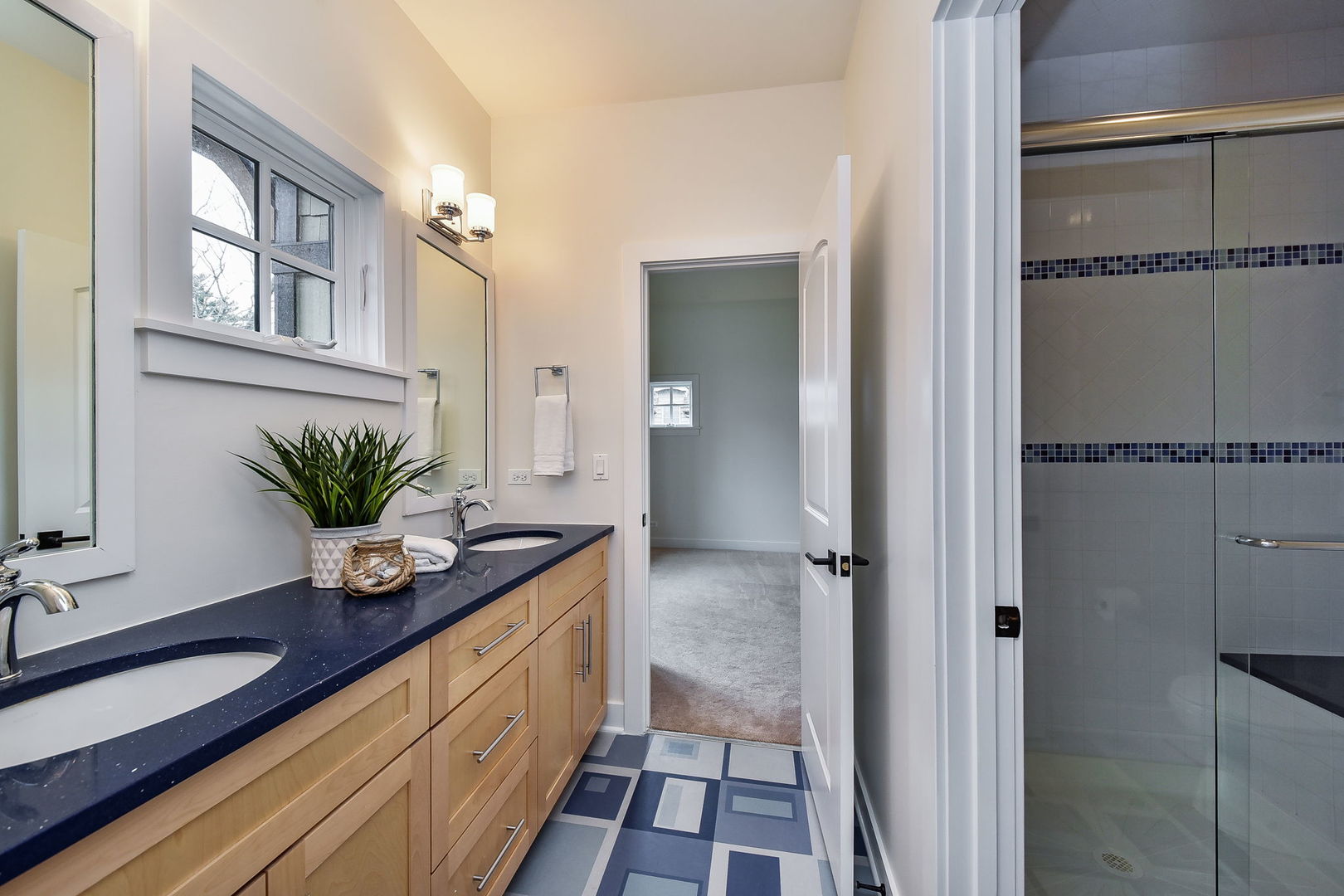 869 East Hillside Road Naperville, IL 60540 - Photo 28 of 47
