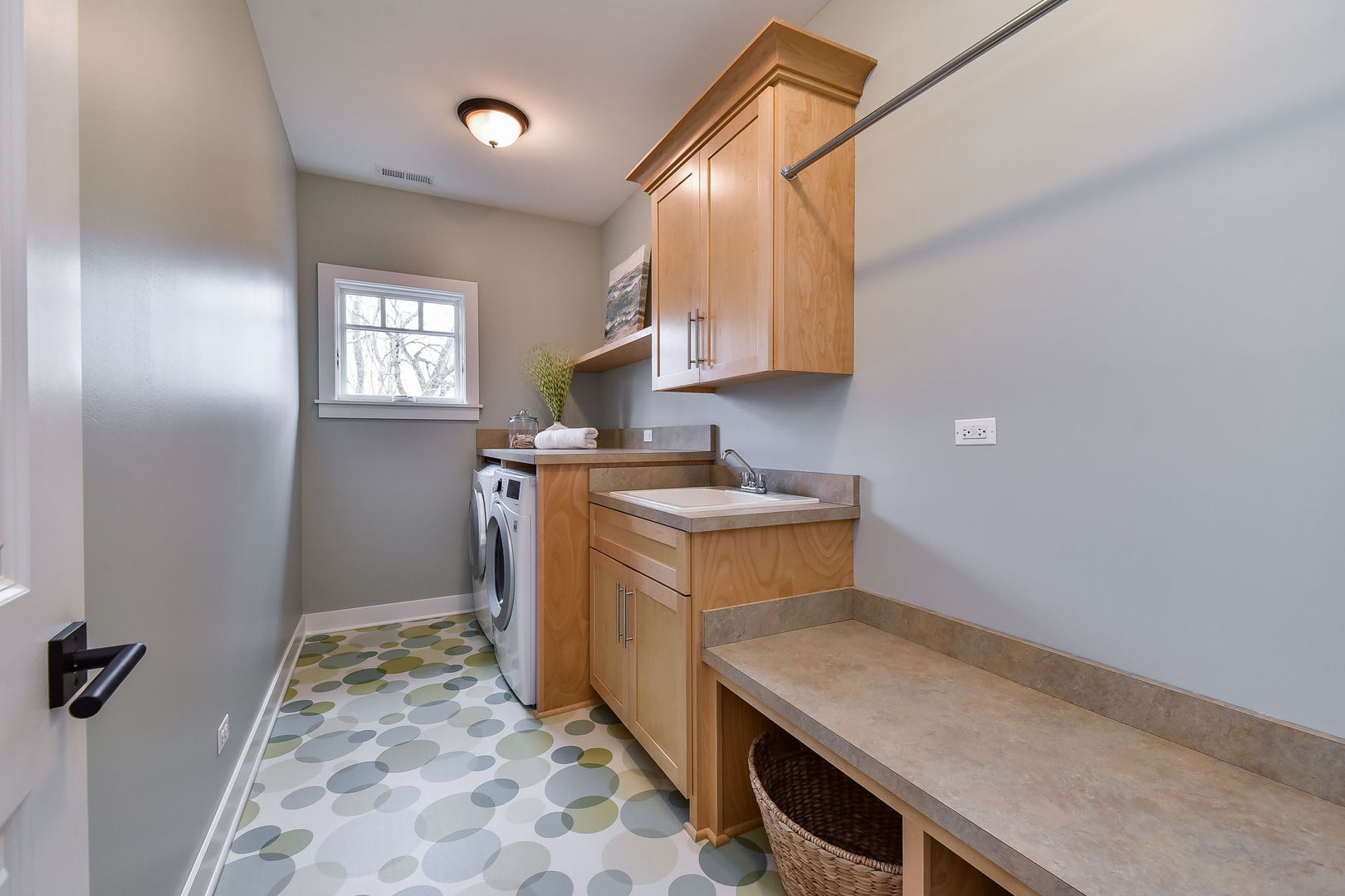 869 East Hillside Road Naperville, IL 60540 - Photo 32 of 47