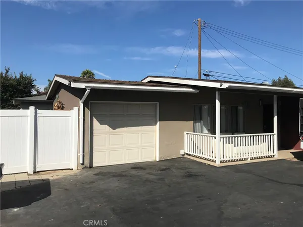 $3,395 | 2536 Orange Avenue, Unit F, Costa Mesa, CA 92627
