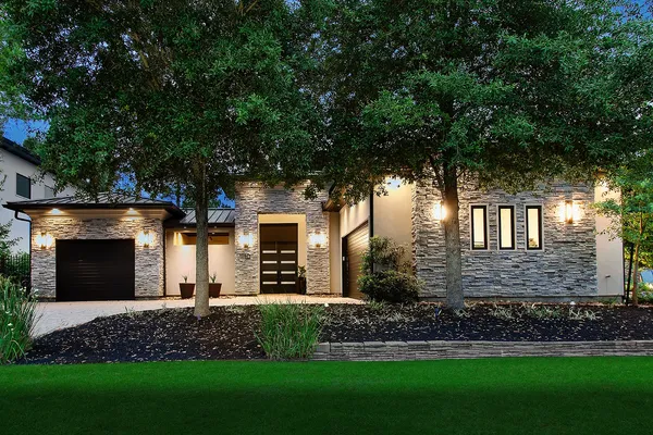 $2,490,000 | 10 Kingscote Way, The Woodlands, TX 77382