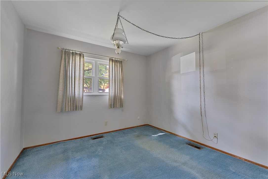 4478 Burkey Road Austintown, OH 44515 - Photo 15 of 19 Gallery Image 15