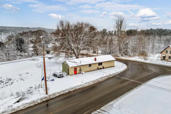 $199,900 | 658 Lucy Knowles Road, Farmington, ME 04938