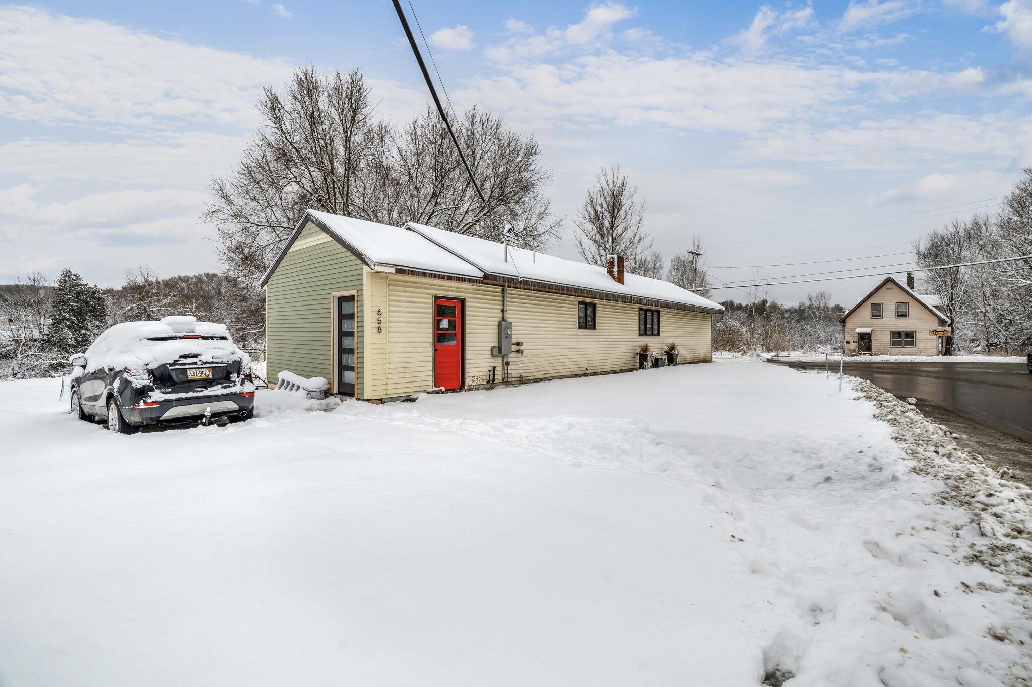 658 Lucy Knowles Road Farmington, ME 04938 - Photo 7 of 32 IMG_4049 (1)