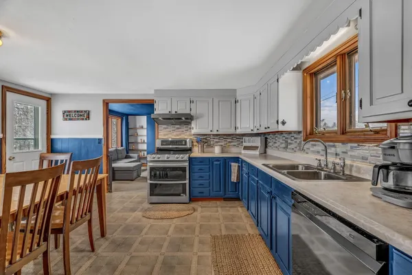 $199,900 | 658 Lucy Knowles Road, Farmington, ME 04938
