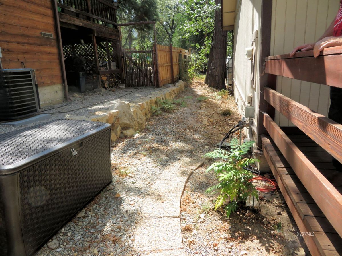 54995 John Muir Road Idyllwild, CA 92549 - Photo 13 of 16 a view of a backyard