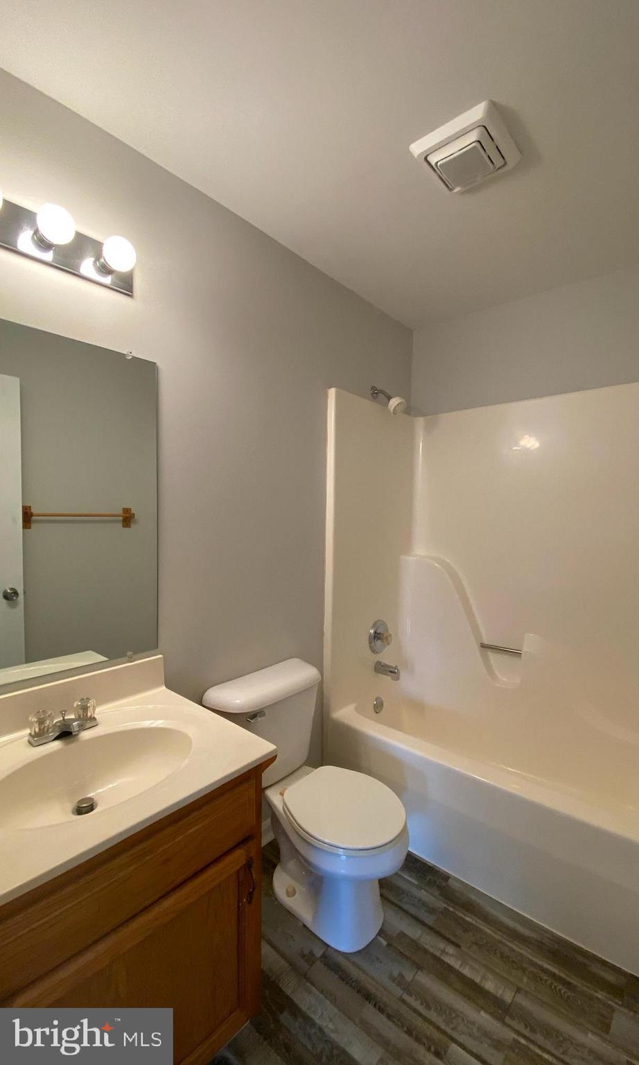 321 Spring Street Culpeper, VA 22701 - Photo 20 of 50 Hall bath on upper level