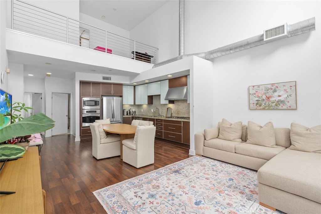 19 Delancy Irvine, CA 92612 - Photo 11 of 44