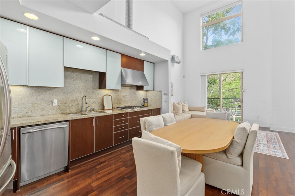 19 Delancy Irvine, CA 92612 - Photo 13 of 44