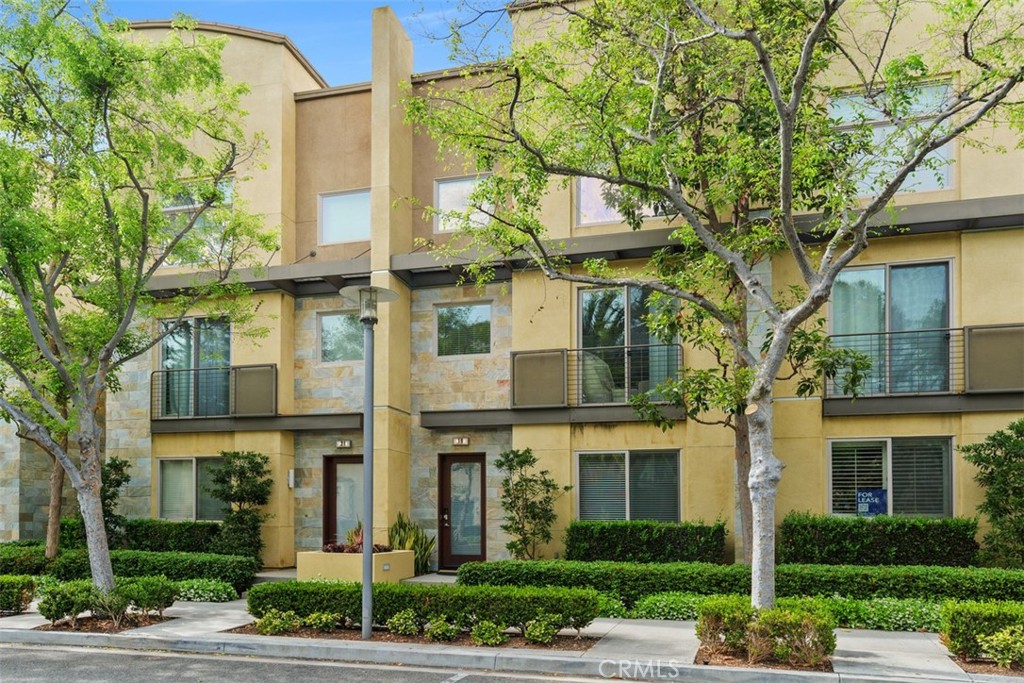 19 Delancy Irvine, CA 92612 - Photo 5 of 44