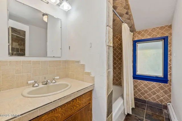 $3,995,000 | 2556 Cortina Lane, Vail, CO 81657