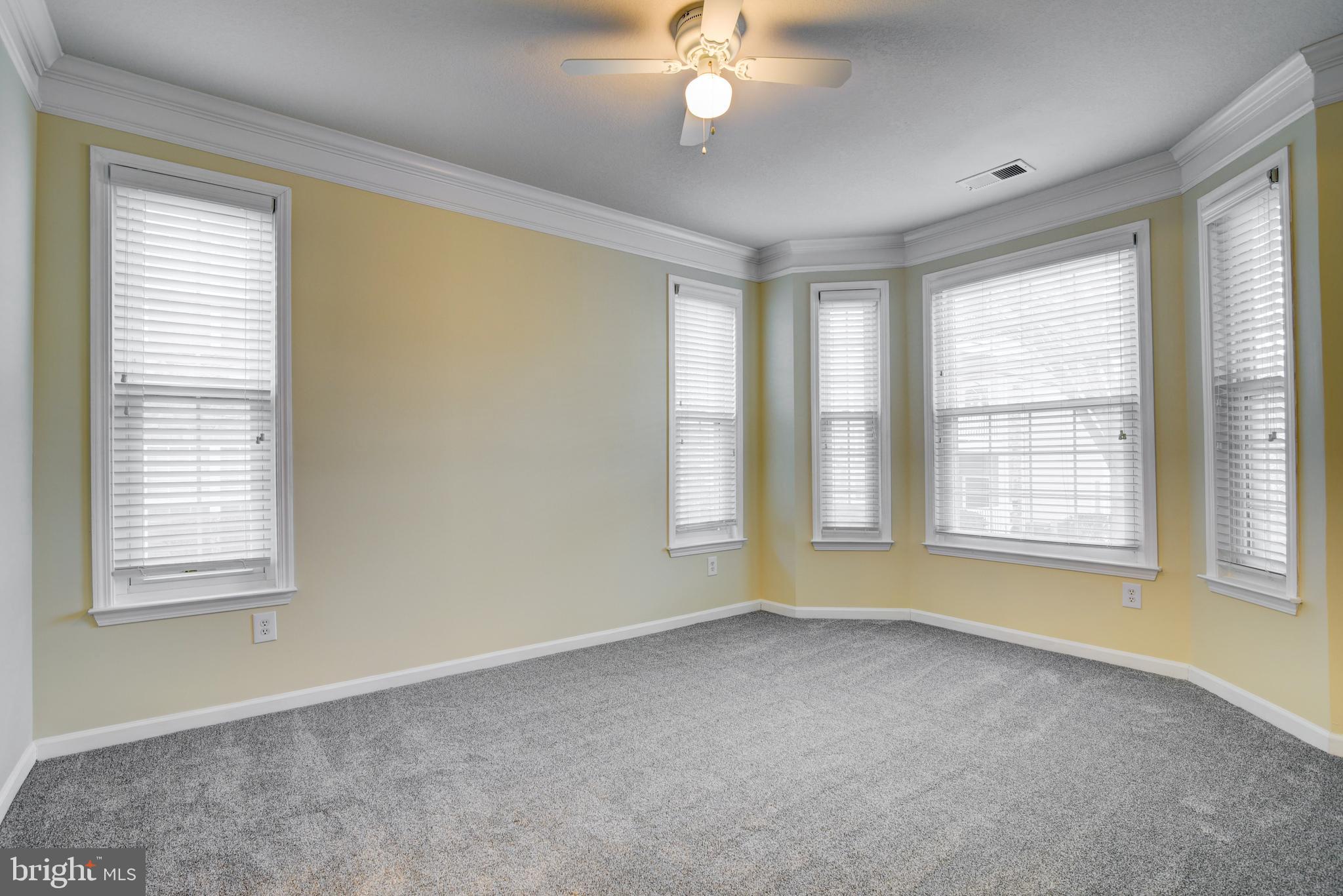 514 Sunset View Terrace Southeast, Unit 103 Leesburg, VA 20175 - Photo 6 of 23 PRIMARY BEDROOM