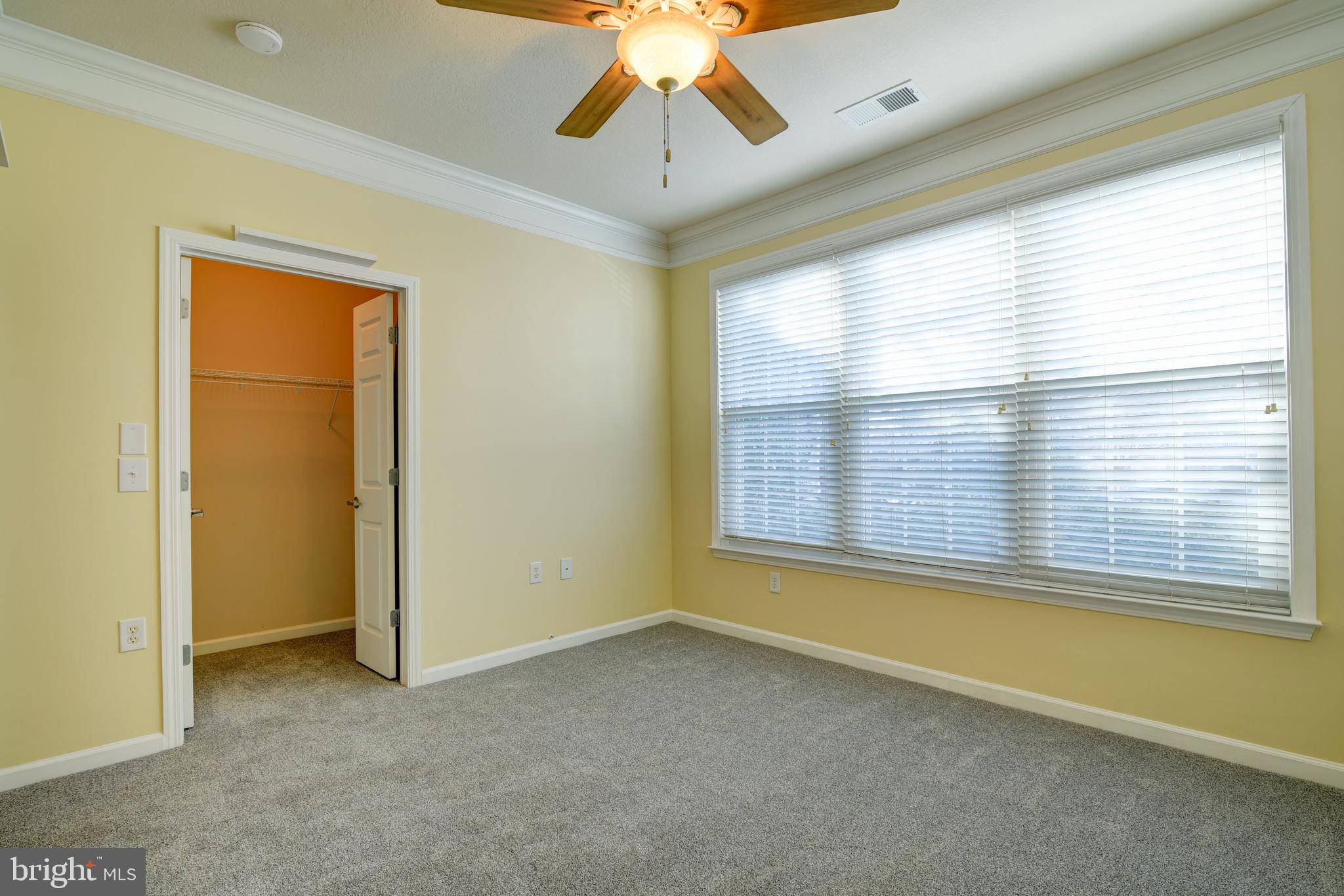 514 Sunset View Terrace Southeast, Unit 103 Leesburg, VA 20175 - Photo 8 of 23 GUEST BEDROOM & BATH