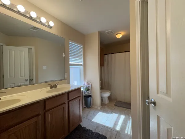 $1,900 | 220 Anvil Place, Cibolo, TX 78108