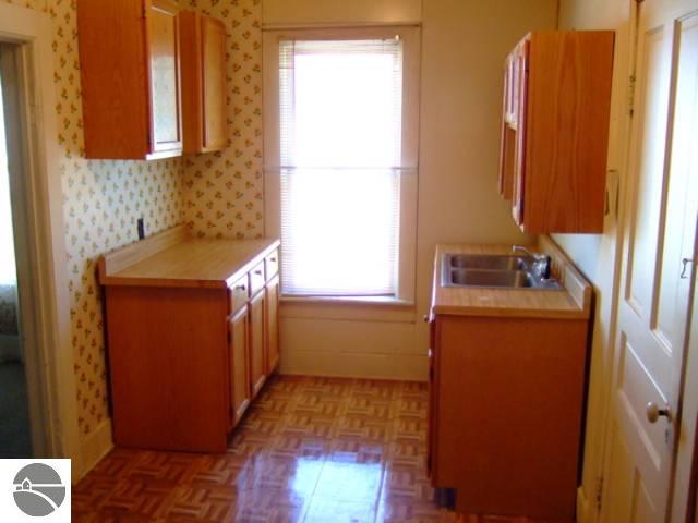 307 South Maple Manton, MI 49663 - Photo 5 of 9 1679331-4.JPG