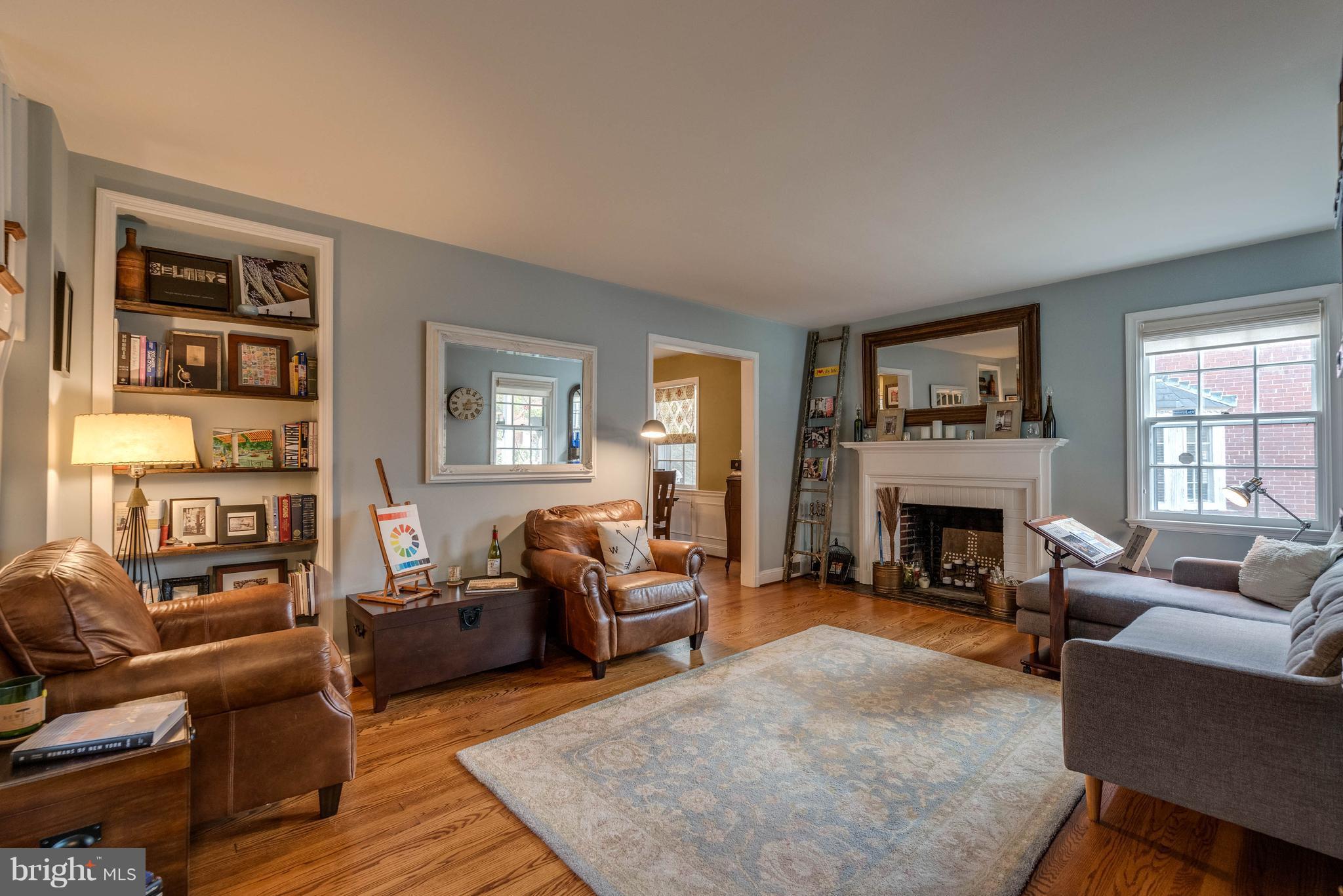 303 Broadmoor Road Baltimore, MD 21212 - Photo 2 of 30 Living Room